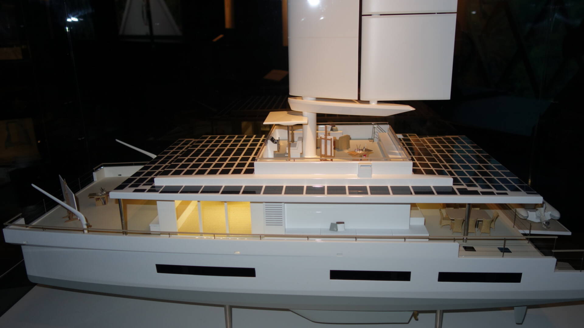 La maquette du bateau-atelier