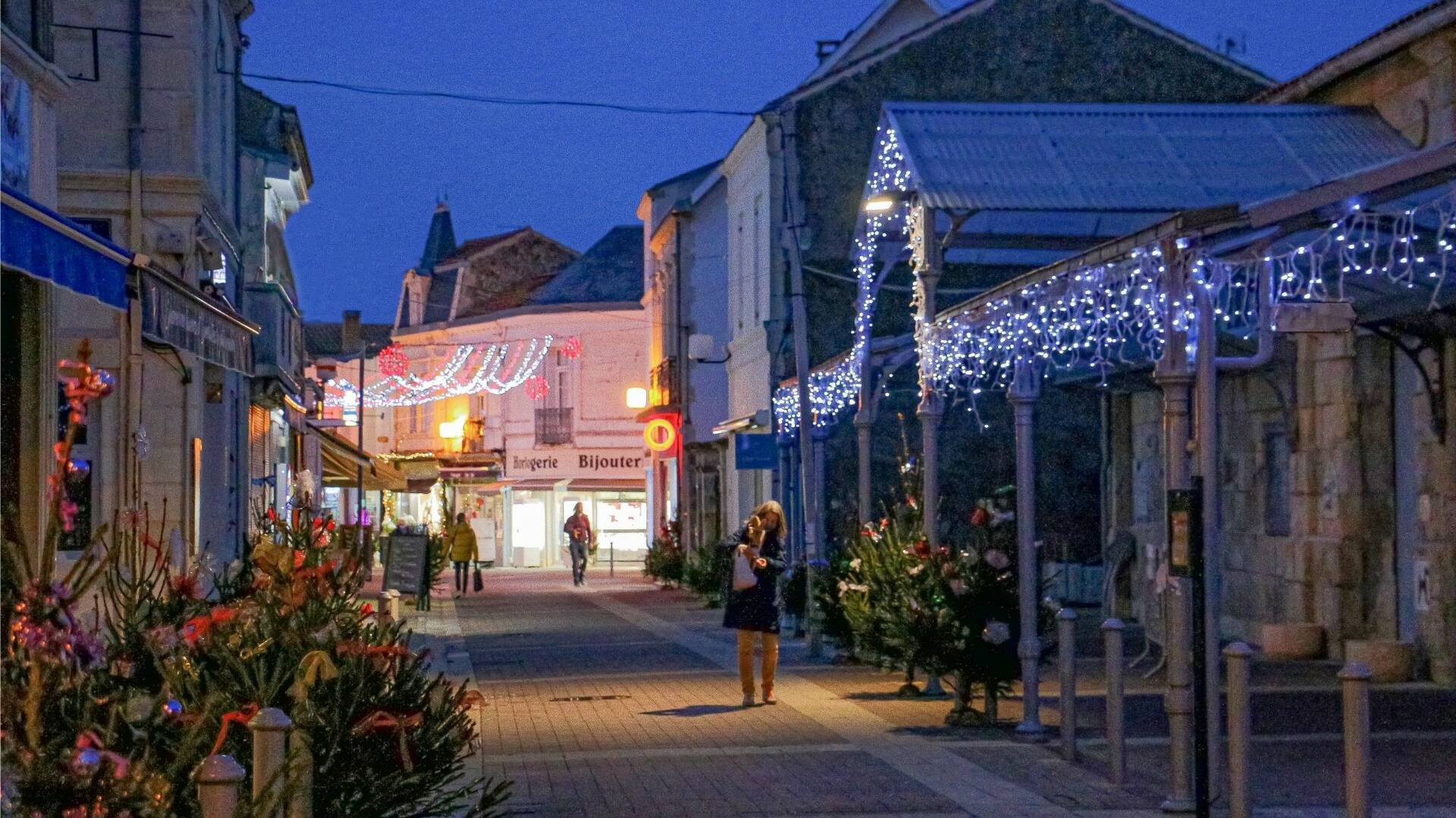 Rue de la Halle à Fouras-les-Bains