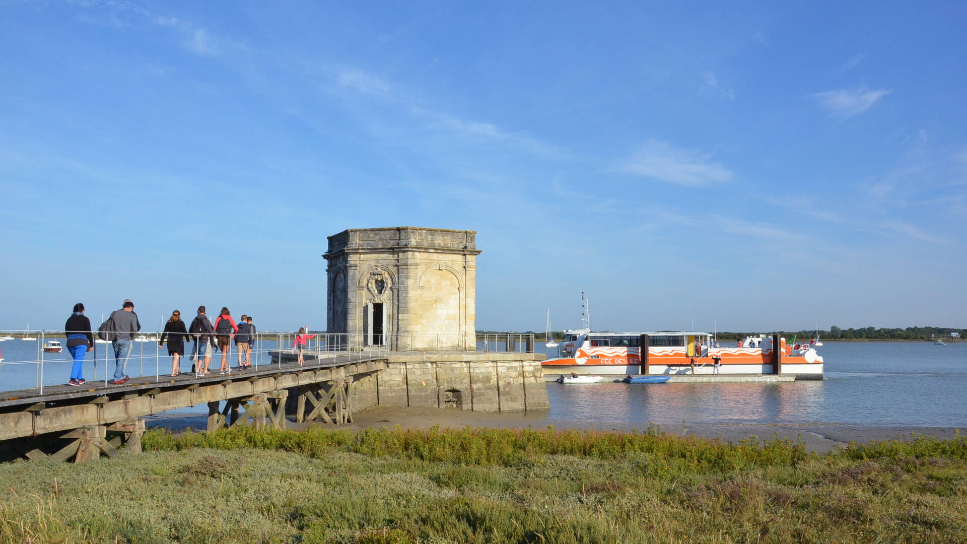 Nautisme, cap vers Fort Boyard et l'île d'Aix avec les Croisières fourasines, Rochefort Océan   