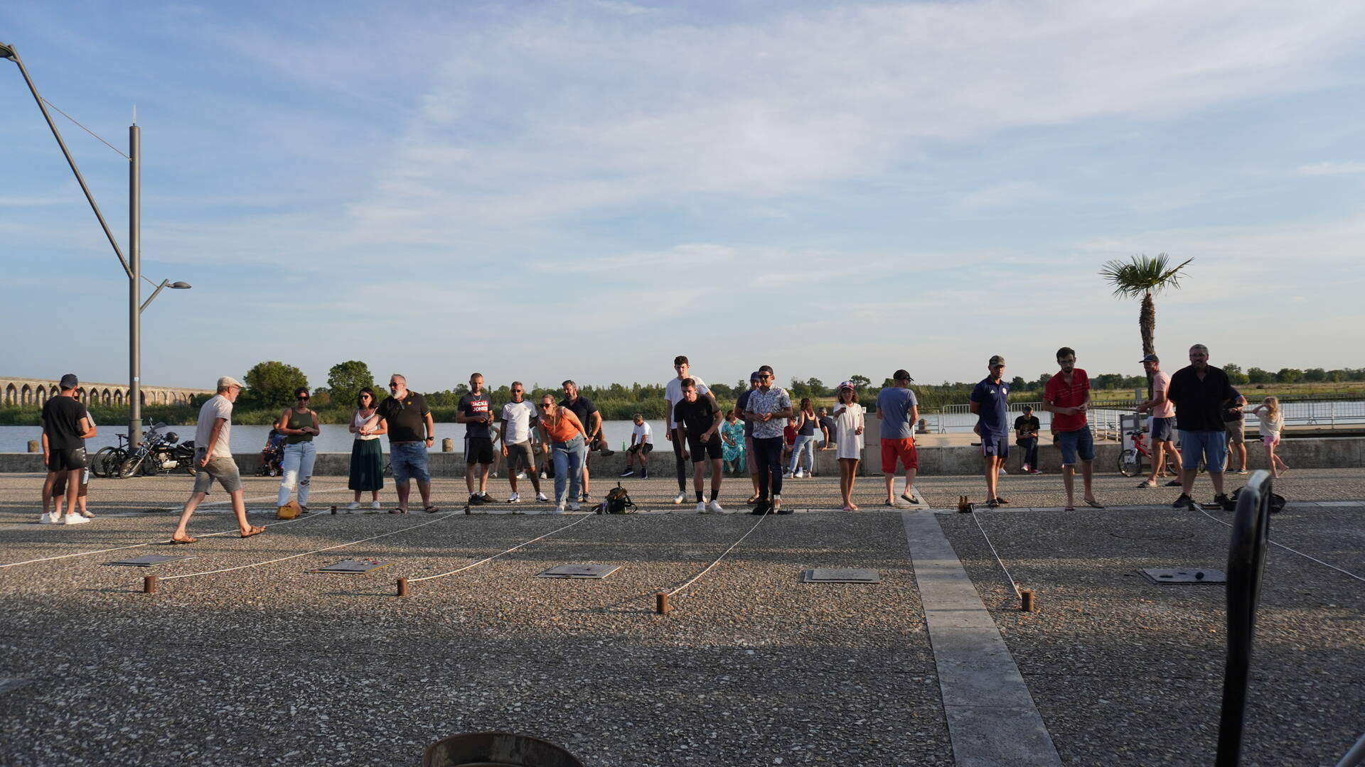 Tournoi de palets - Jeudis Ô Quais à Tonnay-Charente © Caroline Jarry