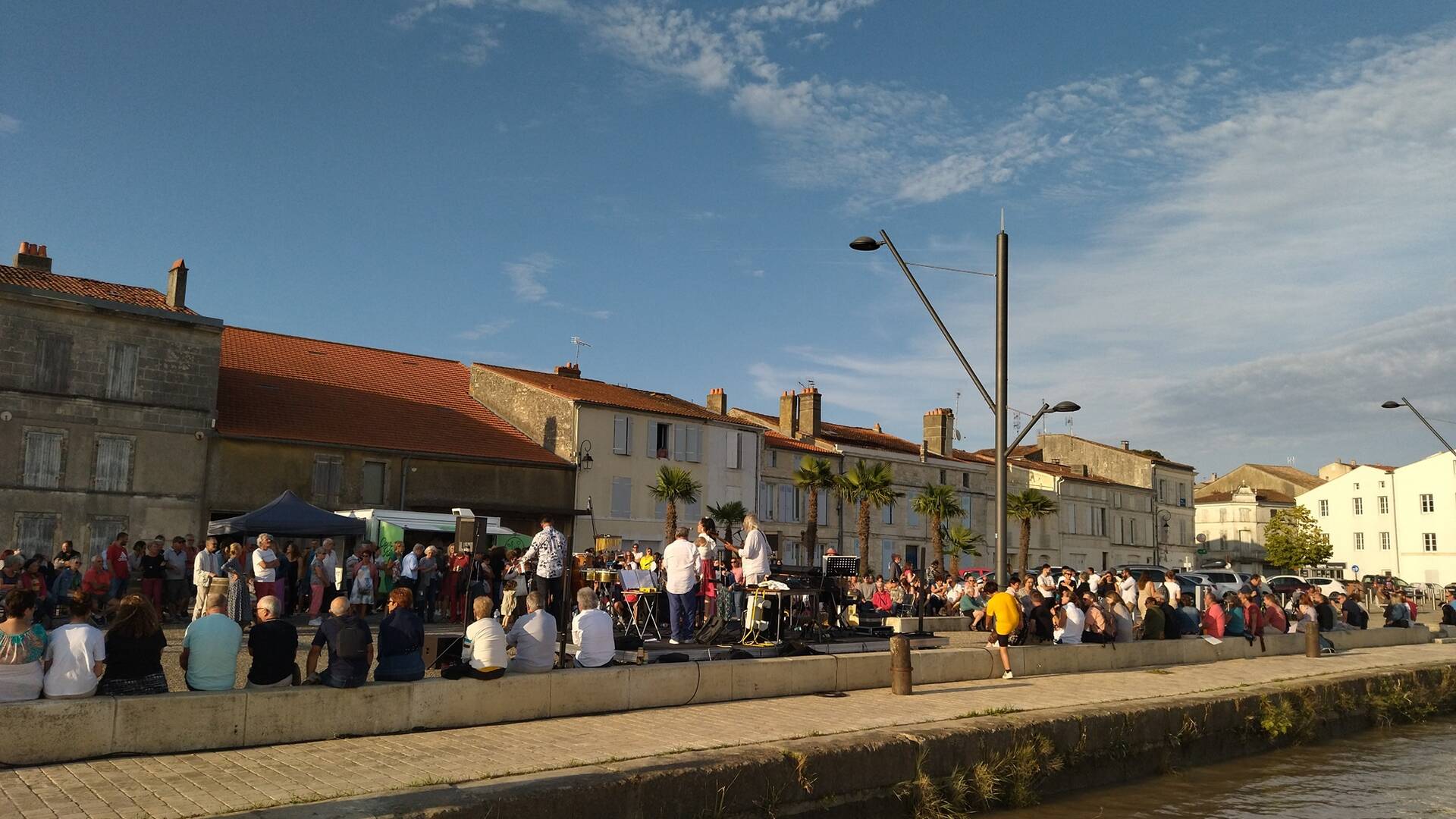 Concert sur les quais - Jeudis Ô Quais à Tonnay-Charente © Mégane Monbillard