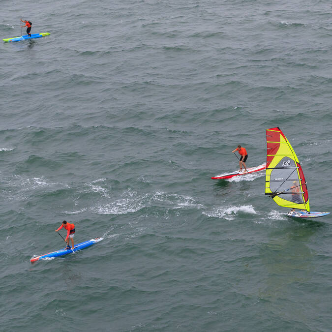 Wind surfing and paddle in Fouras-les-Bains - ©J.Houyvet