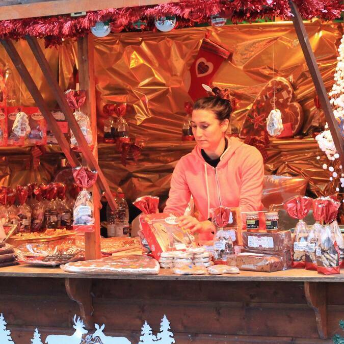 Bretzel et vin chaud, Place Colbert ©C.Phanie