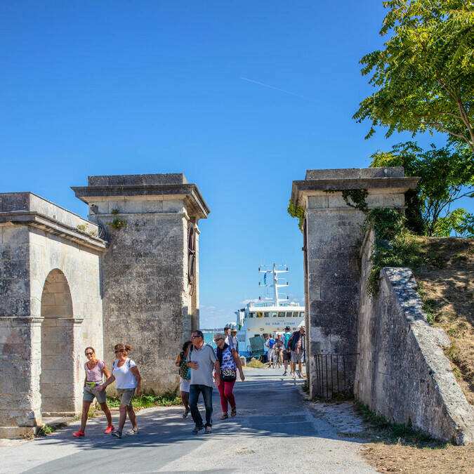 Aix island and the ferry behind - © Images & Emotions